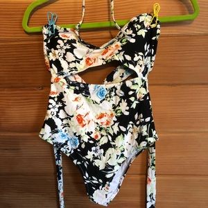 Cupshe One piece swimsuit